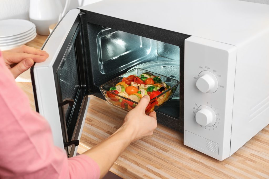 Microwaves are commonly found in every home. The list of features for the best microwave oven in India is never ending. However, these are a few important microwave oven features that any best convection microwave oven in India 2021 should be equipped with